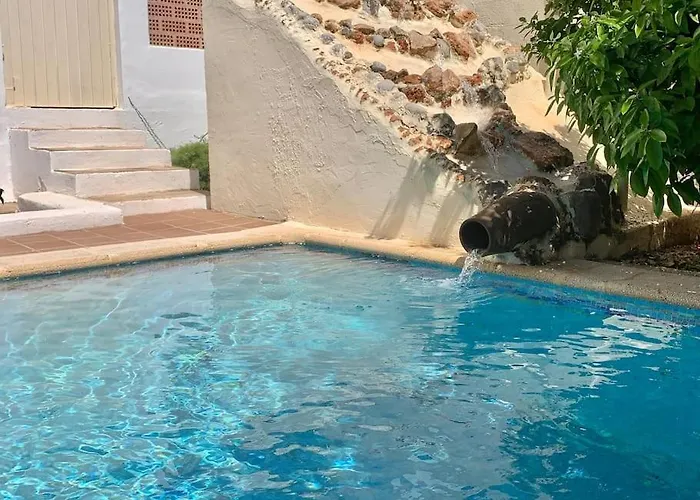 Villa Urbana Con Piscina En Playa Den Bossa